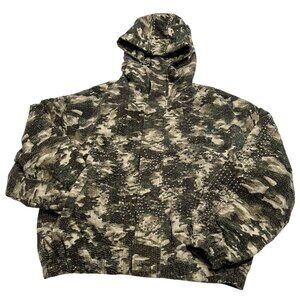 Chew Forever Studded Roach Camo Jacket in Green
